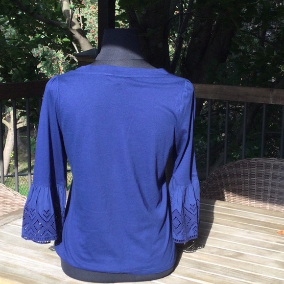 BR top with  bell sleeves. S. Like new! - Picture 3 of 8